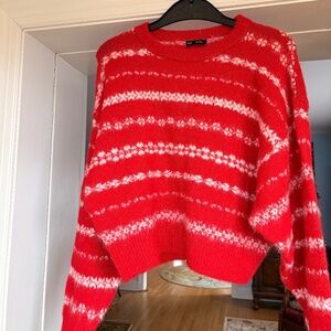 Gap Red and White Fair Isle Fuzzy Soft Medium Sweater